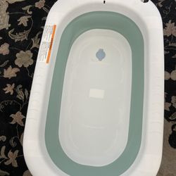 Lilyboo baby bathtub