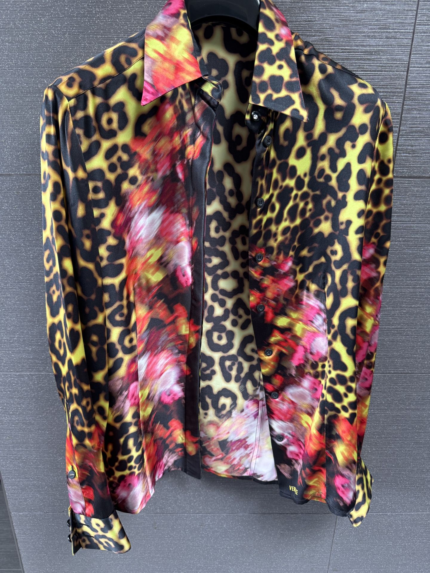 Chemisier Express Magenta Manches Longues Taille M - Neuf Avec étiquettes, Polyester, Excellent état