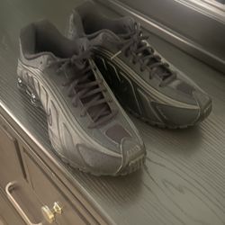 Nike Shocks Size 10 1/2
