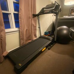 Golds Gym 430i Treadmill! Must Go! Best Offer!!