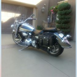 2006 Yamaha Roadliner one owner
