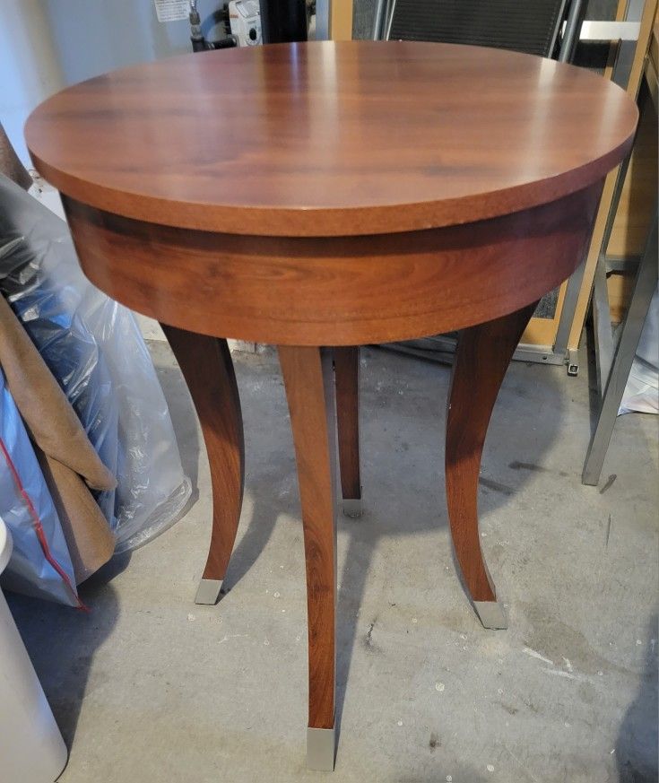 Round table