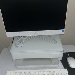 HP All-in-One Desktop w/HP Envy 6052 Printer