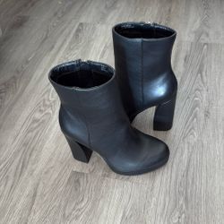 Fall Jessica Simpson Platform Boots