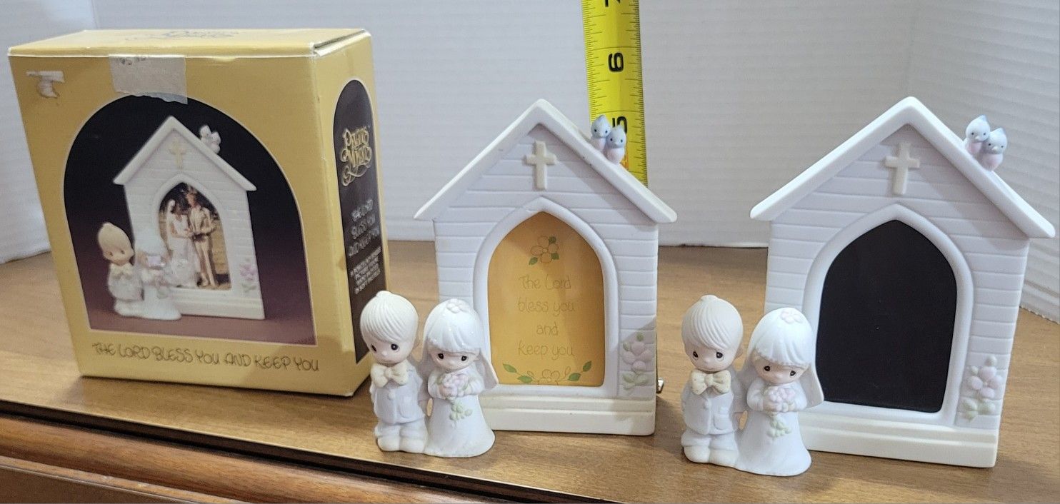 2 Precious Moments The Lord Bless You And Keep You 1981 Bride & Groom Frame 1BOX