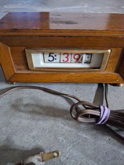 Vintage clock Numecron Tymeter