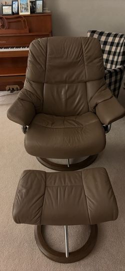 Stressless (Ekornes) Reno Leather Ottoman / Footstool - Fantastic Condition!