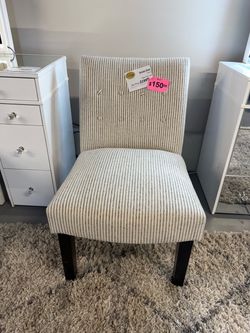Accent chair
