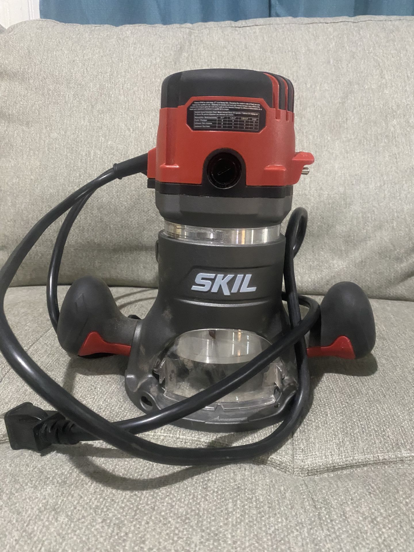 Skill Plunged Router