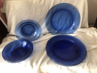 Blue plates and cereal bowls