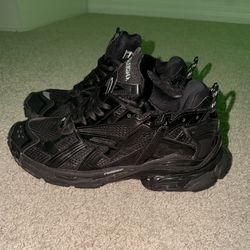 Balenciaga runners to trade