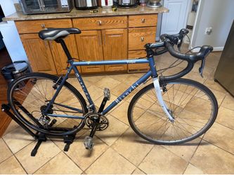 Bike BIANCHI frame 21” tire 700