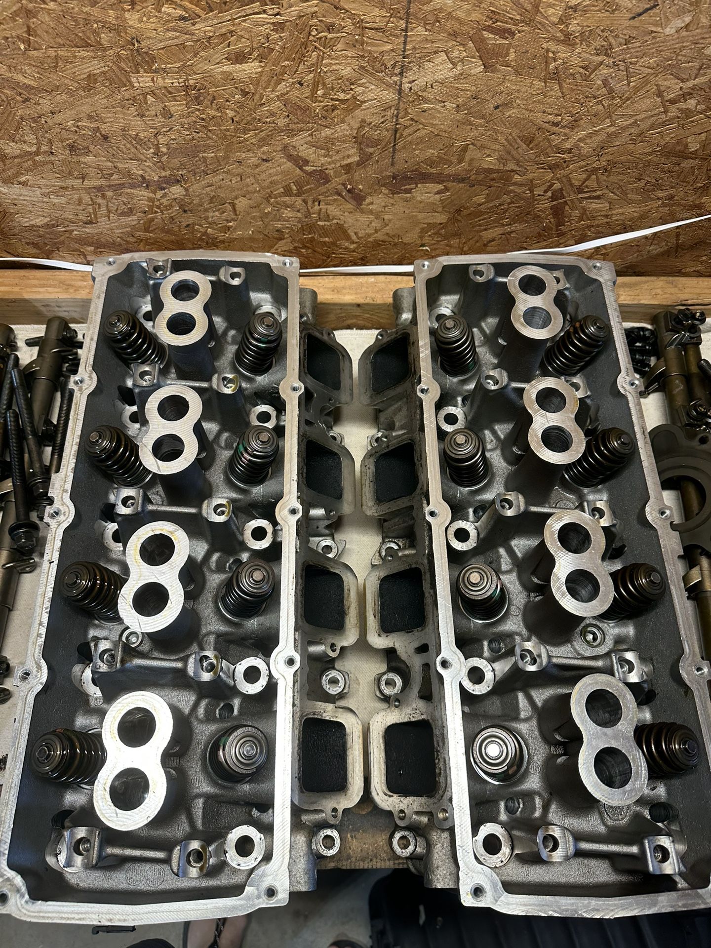 5.7 Hemi Eagle Heads