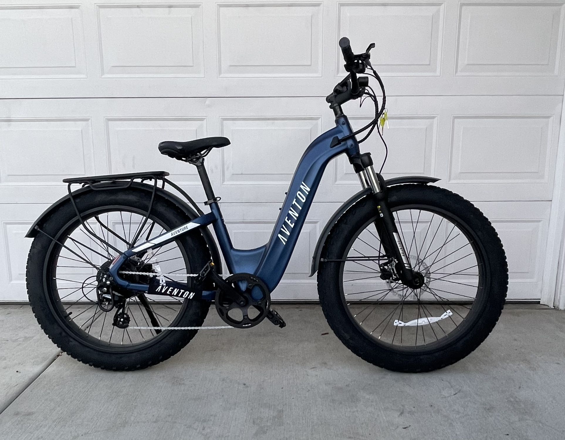 Aventon Aventure 2 Electric Bike - Size Regular 