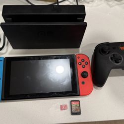 Nintendo Switch HAC-001(-01) Bundle – Minecraft + 128GB microSD + Dock + Controller 