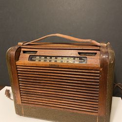 Vintage 1946 Philco AM Radio