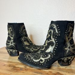 Women’s Western Booties 