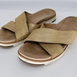 UGG Australia Kari Metallic Gold Slide Sandals 1017908 Women’s Size 8