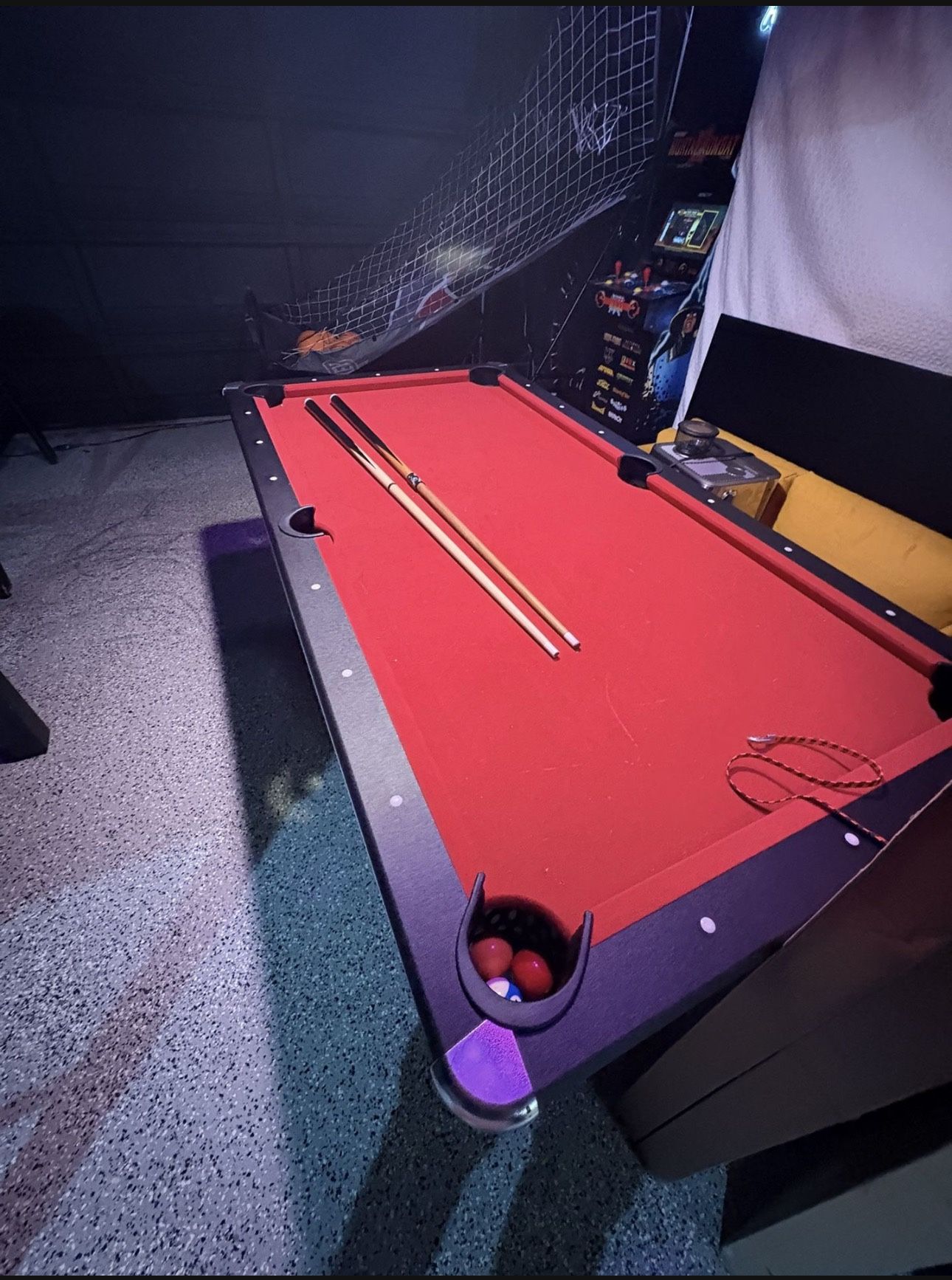 Full Size Pool Table