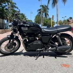 Triumph Bonneville 