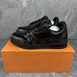 Louis Vuitton LV Trainers Black