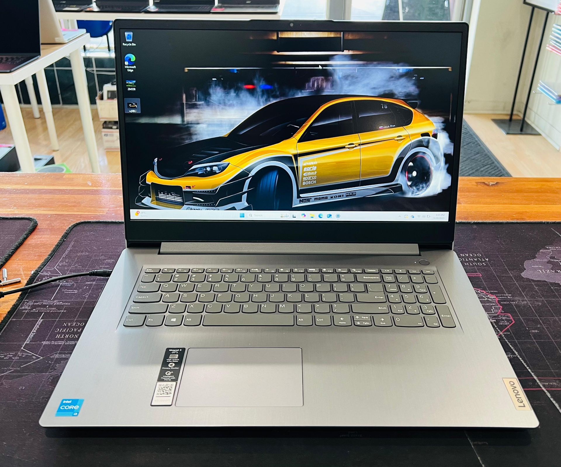Lenovo iDeaPad 17” 82H9 2021 Core i3-11th Gen 12GB 256GB SSD Windows 11