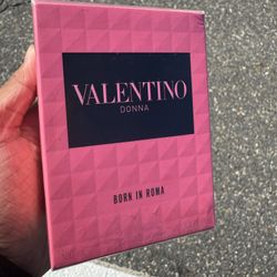 New Valentino Donna Parfum