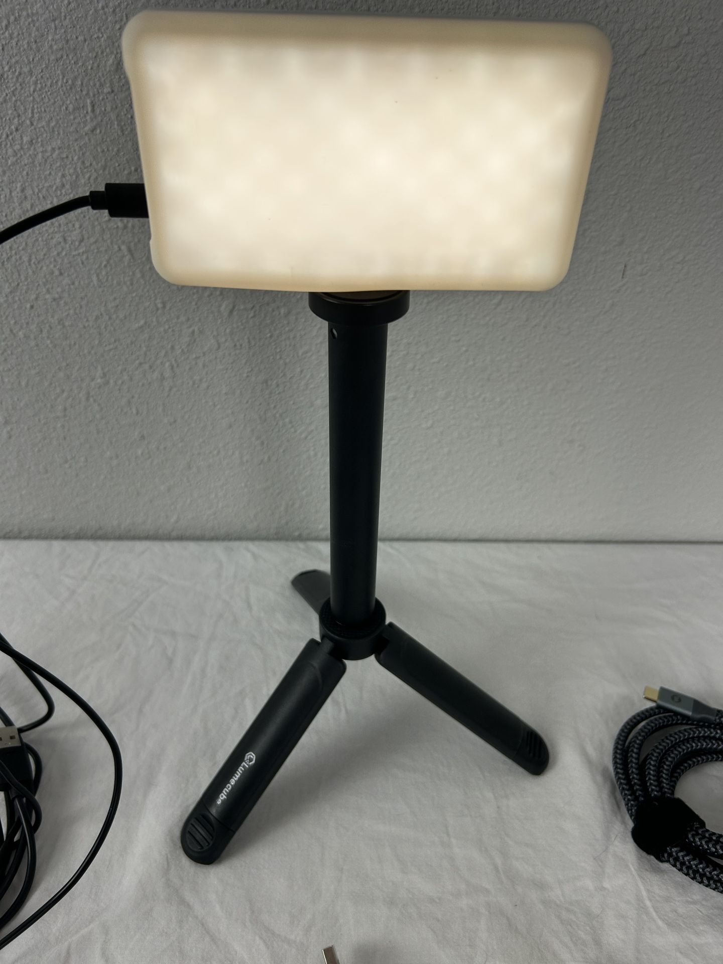 Lume Cube Panel Go LED Kit + Tripod & Cables Bundle