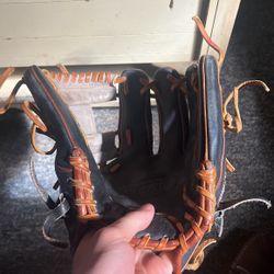 Baseball Glove 