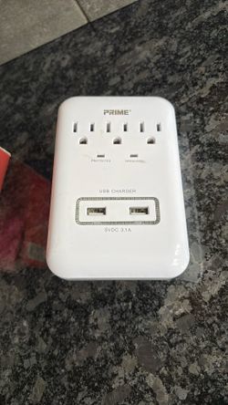 Wall Surge Protector With USB Charger Ports