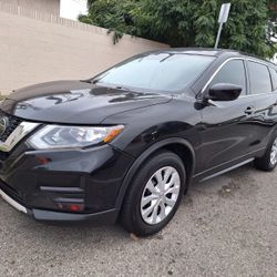 2018 Nissan Rogue 
