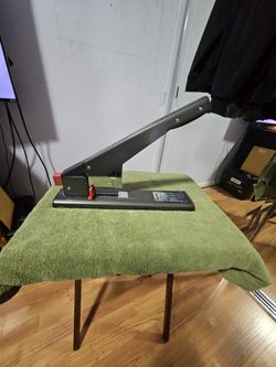 Heavy Stapler