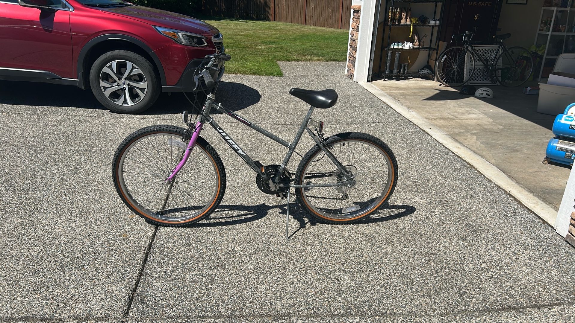 Huffy 18 Speed Girls Bike