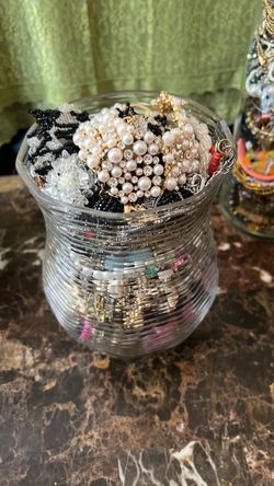 Collares nuevos y usados