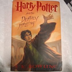 Harry Potter Deathly Hollowsuse Like New