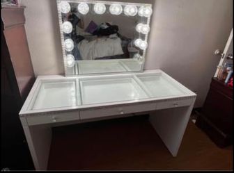 Impressions vanity