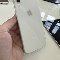 Apple iPhone XR 64GB Unlocked To Any Carrier! 