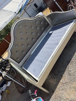 Twin Size Day bed