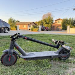 Electric scooter