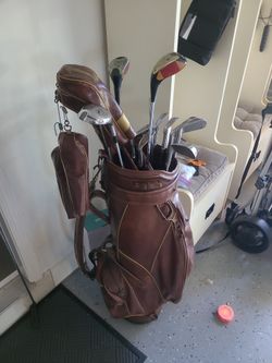 Vintage Golf Bag With Golf Clubs