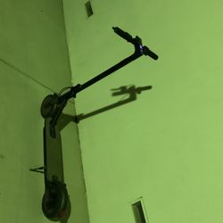 MaxShor Electric Scooter