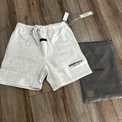 essential shorts