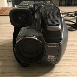 Vintage Panasonic palm corder VHS -C