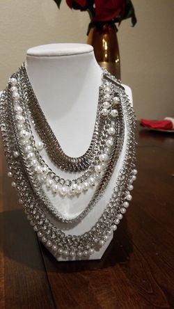 Statement necklace