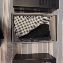 Cap And Gown  Jordan 11