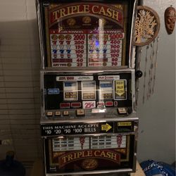 Casino Triple Cash 