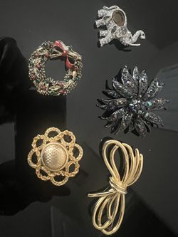 Vintage Brooch Lot