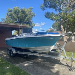 20 ft Center Console