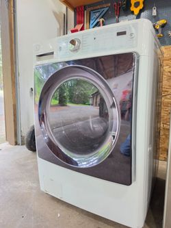 $350 27" Kenmore Elite Washer & Dryer (Gas) Set