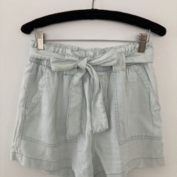 Tie Front Shorts W/pockets XS